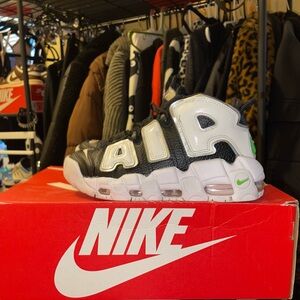 Nike air uptempo